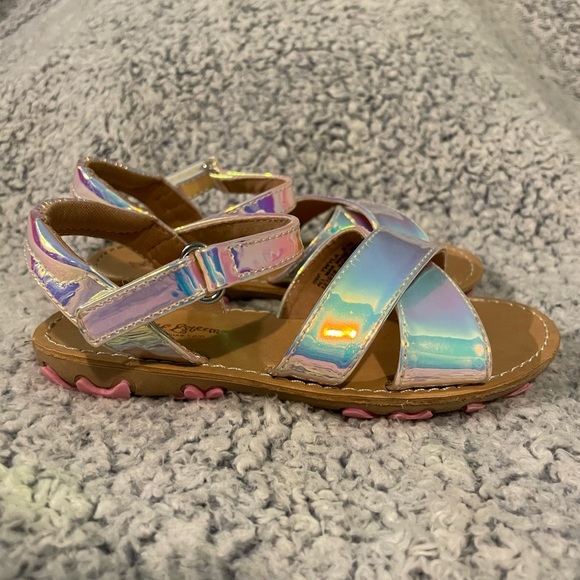 GIRLS SIZE 9 IRIDESCENT SANDALS - Picture 4 of 7